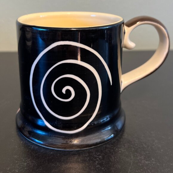 Set of 2 Vintage Hand-Painted in Thailand Mugs Made for Herman Dodge & Son, Inc - Picture 3 of 12